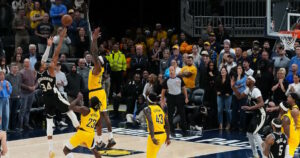 giannis-antetokounmpo-milwaukee-bucks