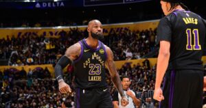 Lebron-Hayes-Lakers