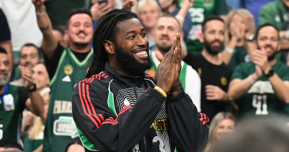 Mathias-Lessort-Panathinaikos-OAKA-fans