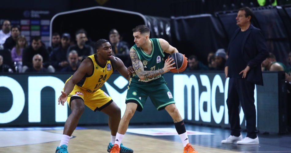 Τολιόπουλος: “Περιμένω τις ευκαιρίες μου, η άμυνά μας ήταν καταπληκτική”