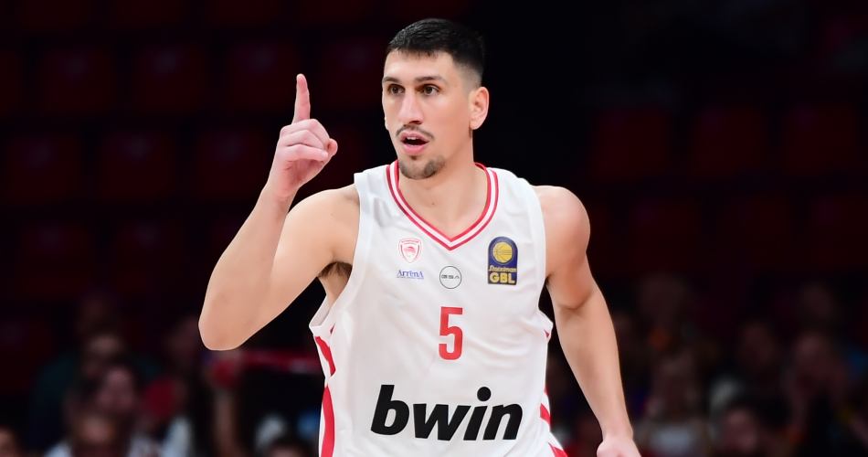 Giannoulis-Larentzakis-Olympiacos-GBL