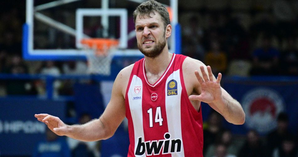 vezenkov-olympiacos-gbl