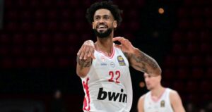 tyler dorsey - olympiacos