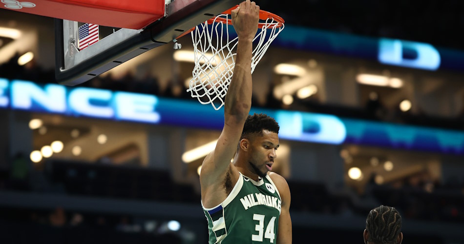 giannis-antetokounmpo-milwaukee-bucks