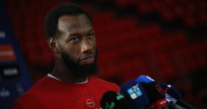 Donta-Hall-Olympiacos-presser