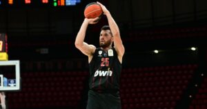 alek peters olympiacos