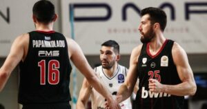 Kostas-Papanikolaou-Alec-Peters-Karditsa-Olympiacos