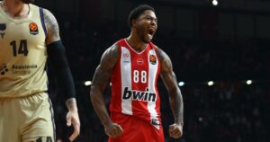 Tyrique-Jones-Olympiacos-Barcelona-hyped