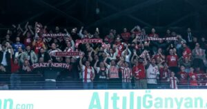 Anadolu-Efes-Olympiacos-fans