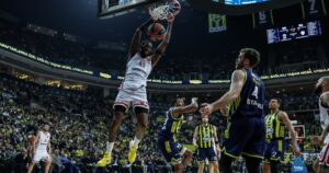 hall-olympiacos-fener