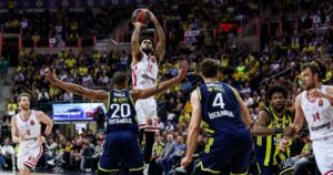 Tyler-Dorsey-Fenerbahce-Olympiacos