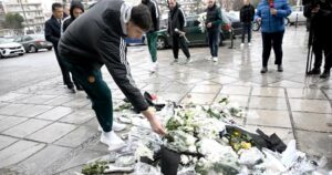 Dinos-Mitoglou-Panathinaikos-Toumpa-PAOK-fans-flowers