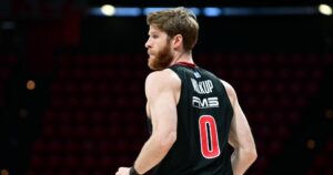 Thomas-Walkup-Olympiacos-GBL