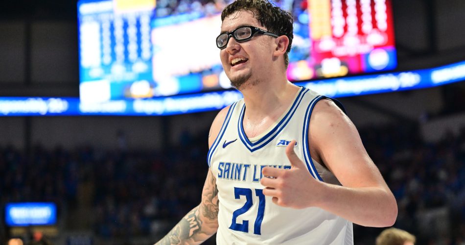 Robbie-Avila-Saint-Louis-NCAA