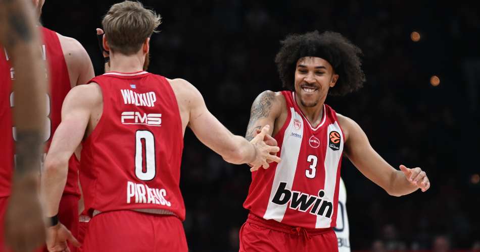 Thomas-Walkup-Tyson-Ward-Olympiacos-Fenerbahce-hyped