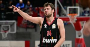 Sasha-Vezenkov-Panionios-Olympiacos