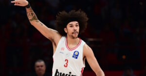 tyson-ward-olympiacos