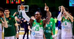 Kendrick-Nunn-Dubai-Panathinaikos-hyped