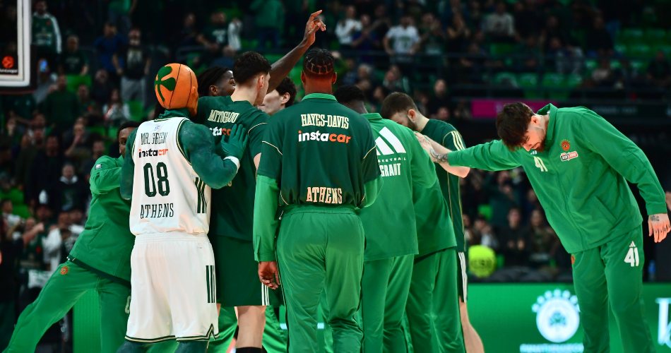 Panathinaikos-EuroLeague-huddle