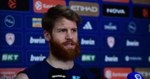 walkup-olympiacos-media-day