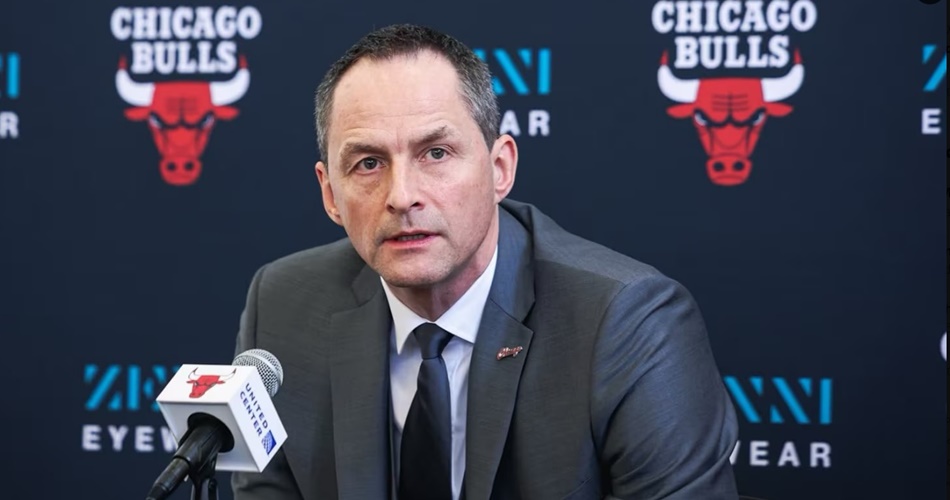 Καρνισόβας… τέλος από Μπουλς έπειτα σχεδόν έξι χρόνια συνεργασίας