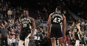 Alex-Thanasis-Antetokounmpo-Milwaukee-Bucks-Memphis-Grizzlies