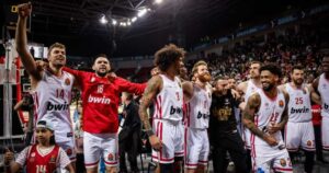 Hapoel-Tel-Aviv-Olympiacos-celebrations