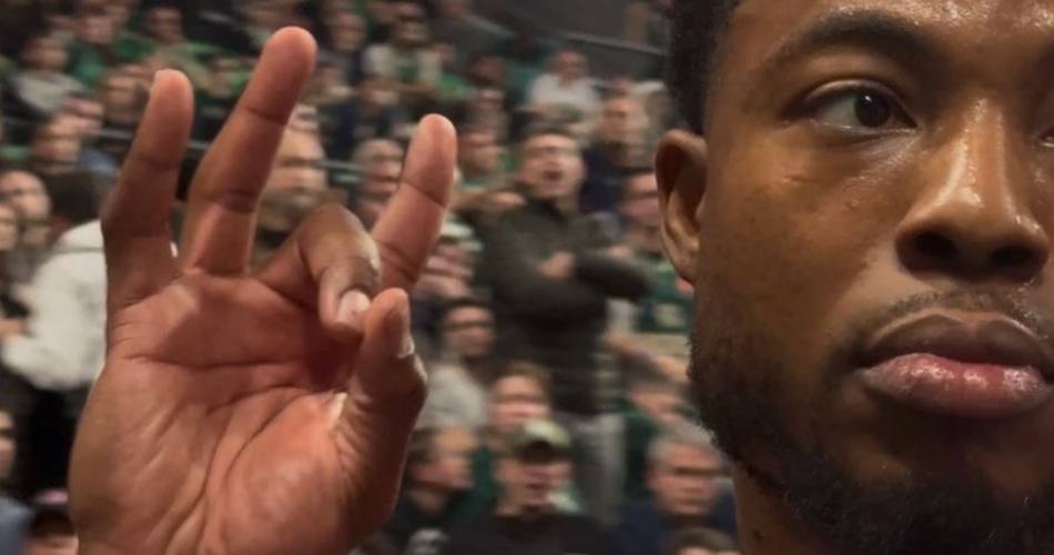 Παναθηναϊκός: Κατήγγειλε τον Ταϊρίκ Τζόουνς για “προκλητικές χειρονομίες” στο ΟΑΚΑ (video)