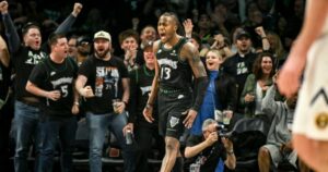 Ayo-Dosunmu-Minnesota-Timberwolves-Denver-Nuggets