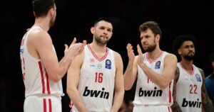 Kostas-Papanikolaou-Olympiacos-Aris