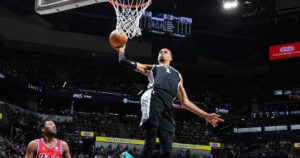 victor-wenbanyama-san-antonio-spurs