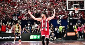 peters-olympiacos-fener