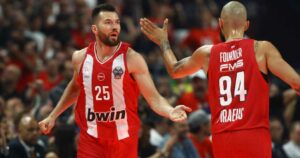 Alec-Peters-Evan-Fournier-Olympiacos-Fenerbahce-Final-Four