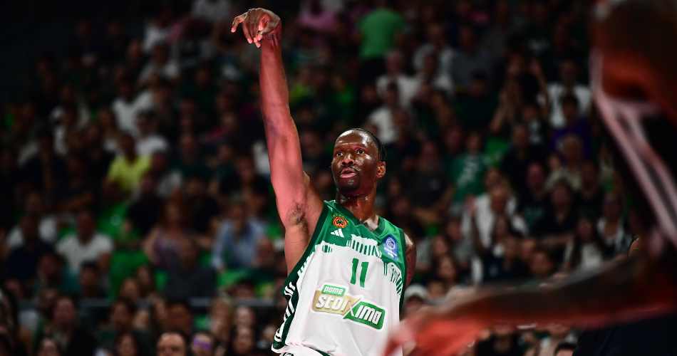 Nigel-Hayes-Davis-Panathinaikos-PAOK-Game-1