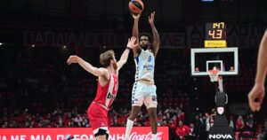 montero-walkup-valencia-olympiacos