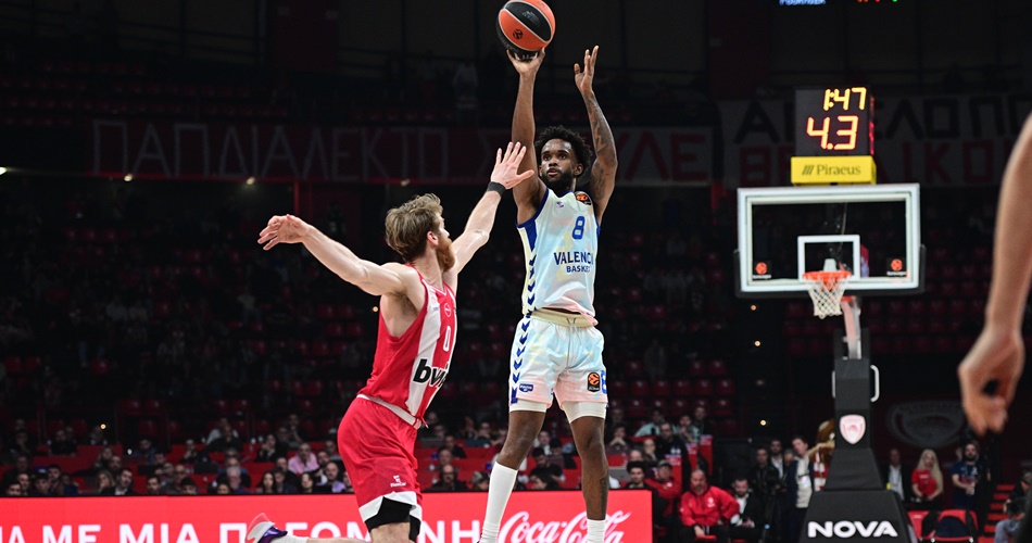 montero-walkup-valencia-olympiacos