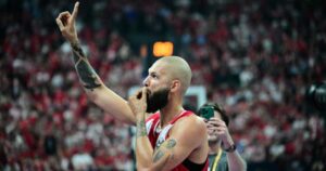 Evan-Fournier-Olympiacos-Fenerbahce-Final-Four(4)