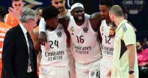 Usman-Garuba-Valencia-Real-Madrid-Final-Four-injured(2)