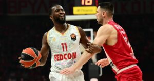 Alpha-Diallo-Olympiacos-Monaco-Game-1
