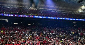 oaka-finalfour-olympiacos-fans