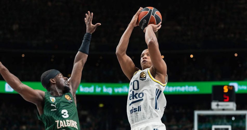 Devon-Hall-Zalgiris-Kaunas-Fenerbahce