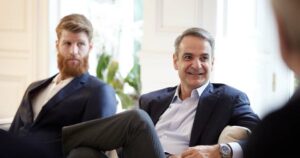 Thomas-Walkup-Kyriakos-Mitsotakis-Olympiacos-EuroLeague-Champions-2026