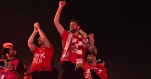 vezenkov-olympiacos-pulman-champions.