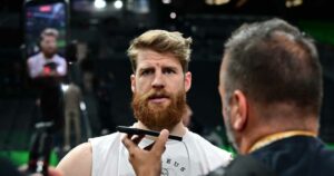Thomas-Walkup-Olympiacos-Final-Four-semifinal-practice
