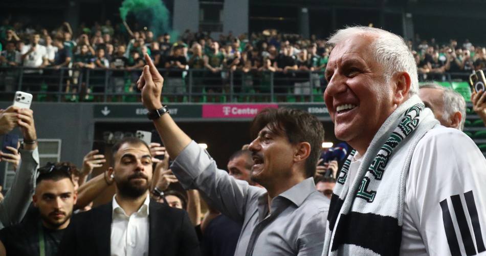 Zeljko-Obradovic-Dimitris-Giannakopoulos-Panathinaikos-presentation(4)