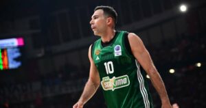 Kostas-Sloukas-Olympiacos-Panathinaikos-Game-3