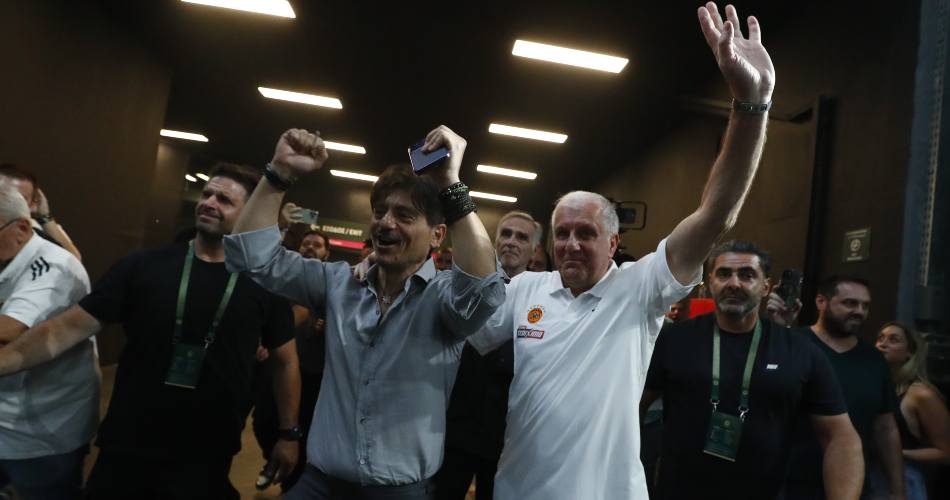 Zeljko-Obradovic-Dimitris-Giannakopoulos-Panathinaikos-presentation(3)