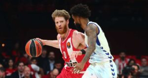 Thomas-Walkup-Jean-Montero-Olympiacos-Valencia