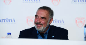 nikos tsakos