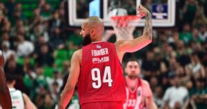 Evan-Fournier-Panathinaikos-Olympiacos-Game-4-hyped